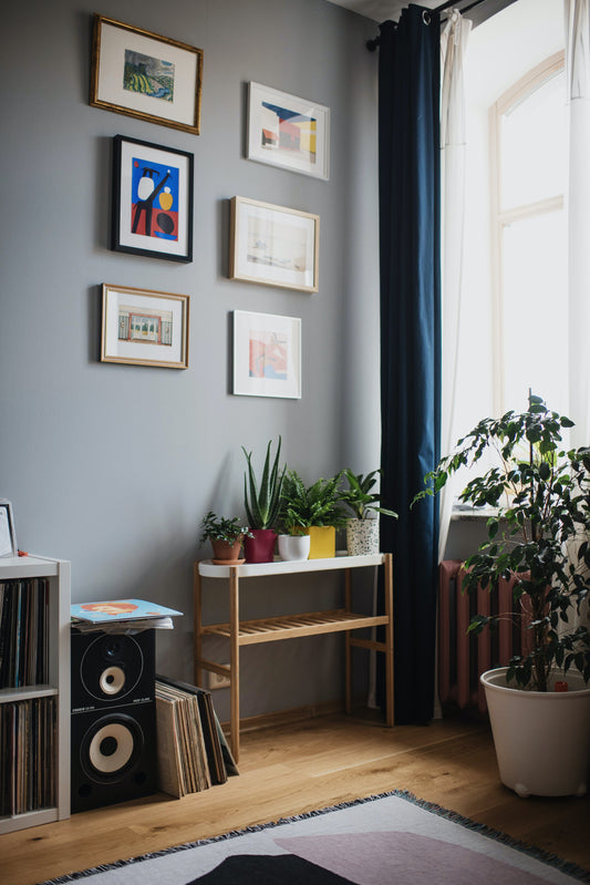 How To Dress A Sofa: Tips and Tricks
