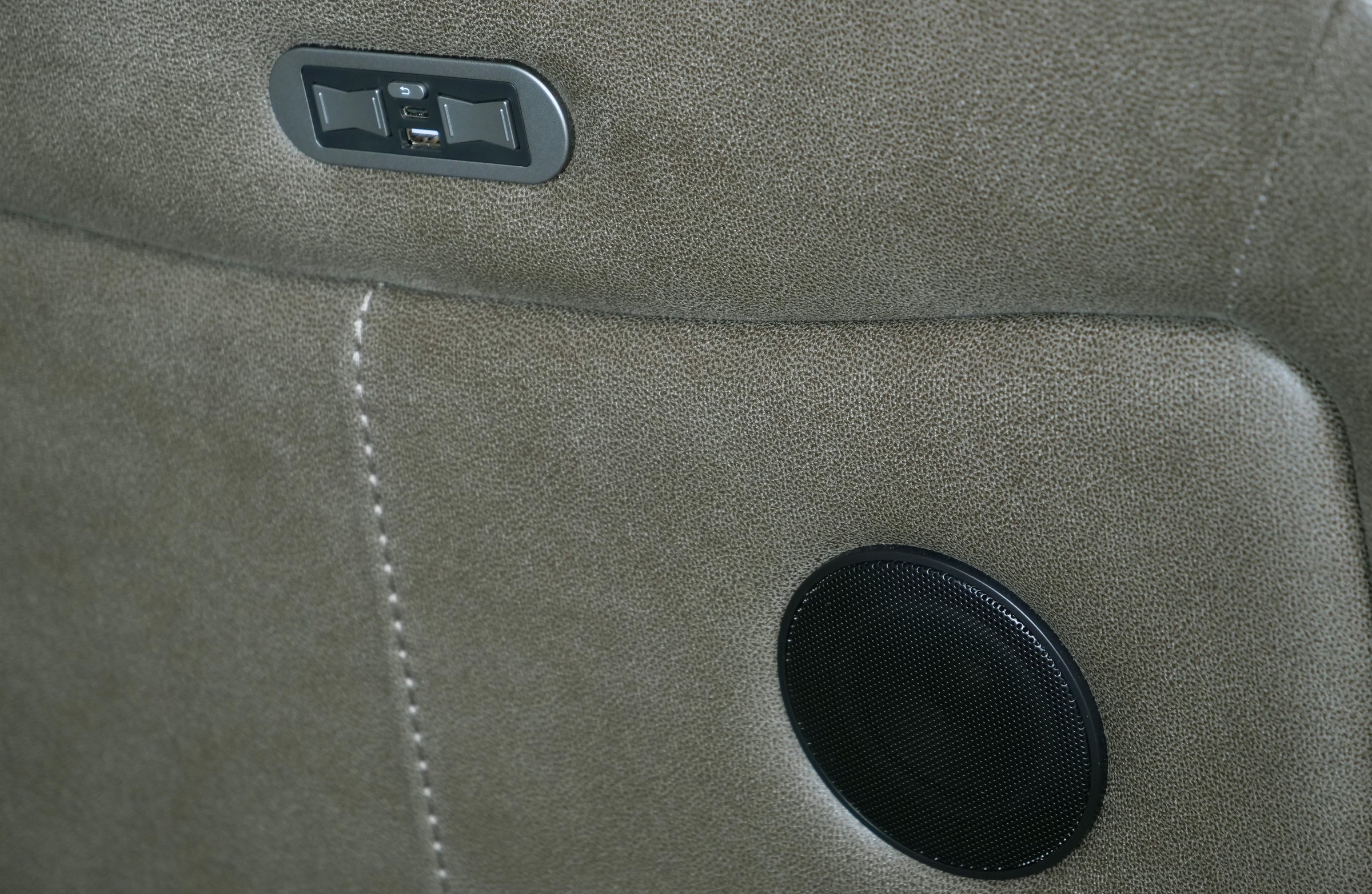 Pro Series 1 | 3 Seater Recliner Technology Sofa With Dolby Atmos