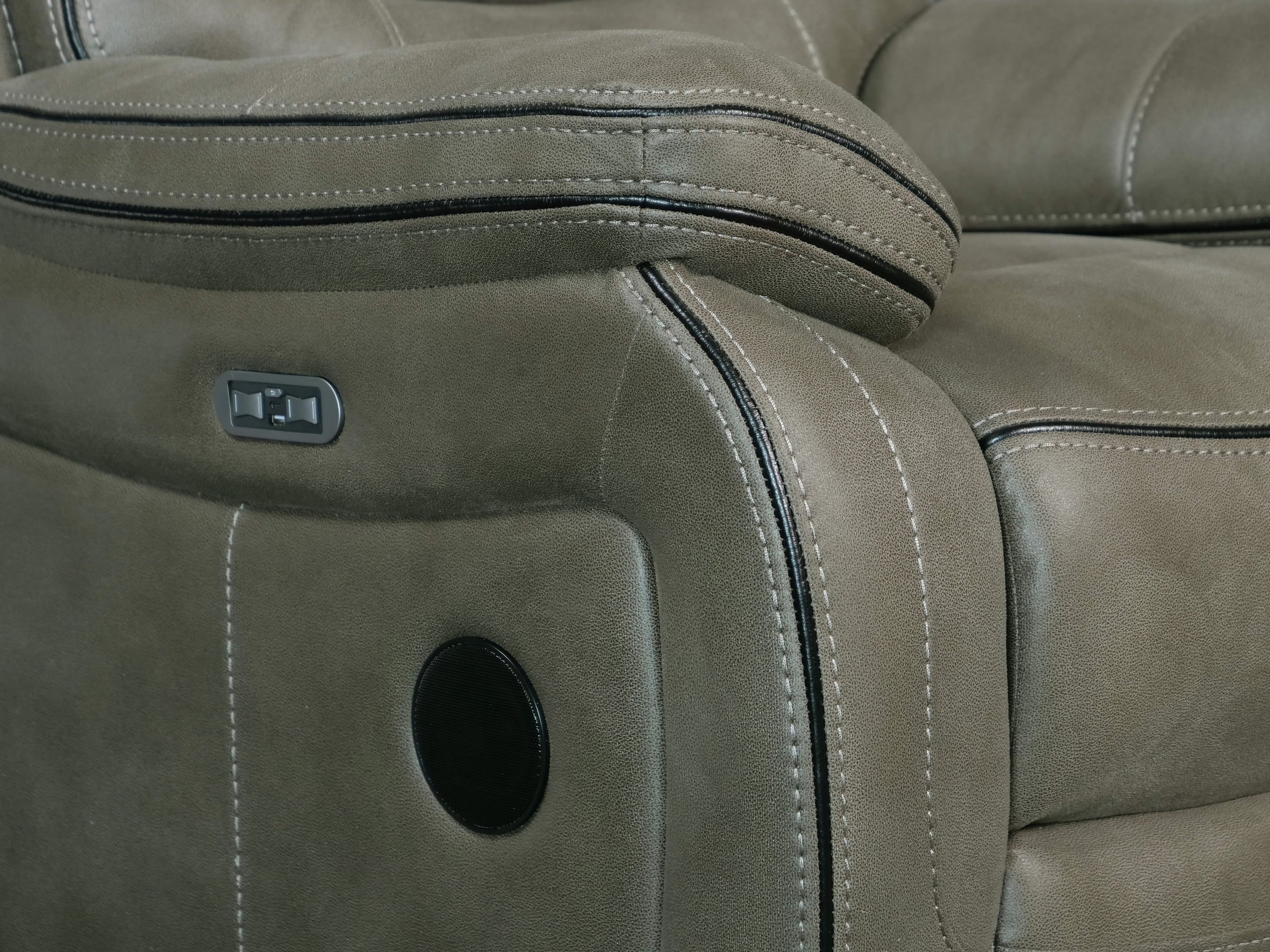 Pro Series 1 | 3 Seater Recliner Technology Sofa With Dolby Atmos