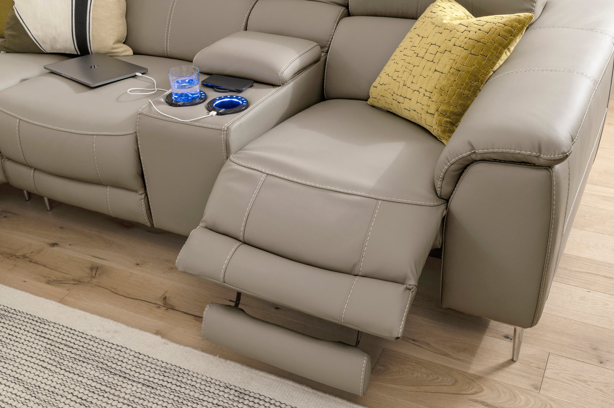 Smokey Taupe / Console Right