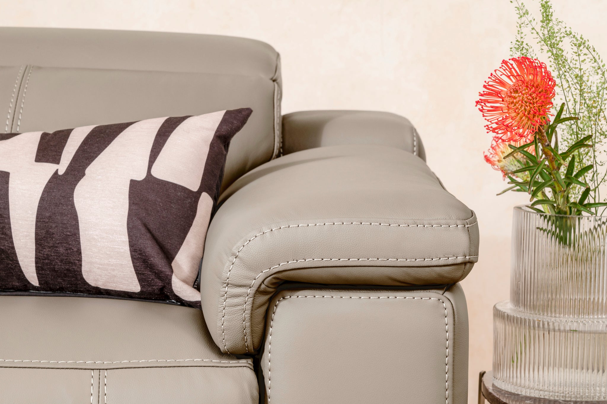 Smokey Taupe / Console Right