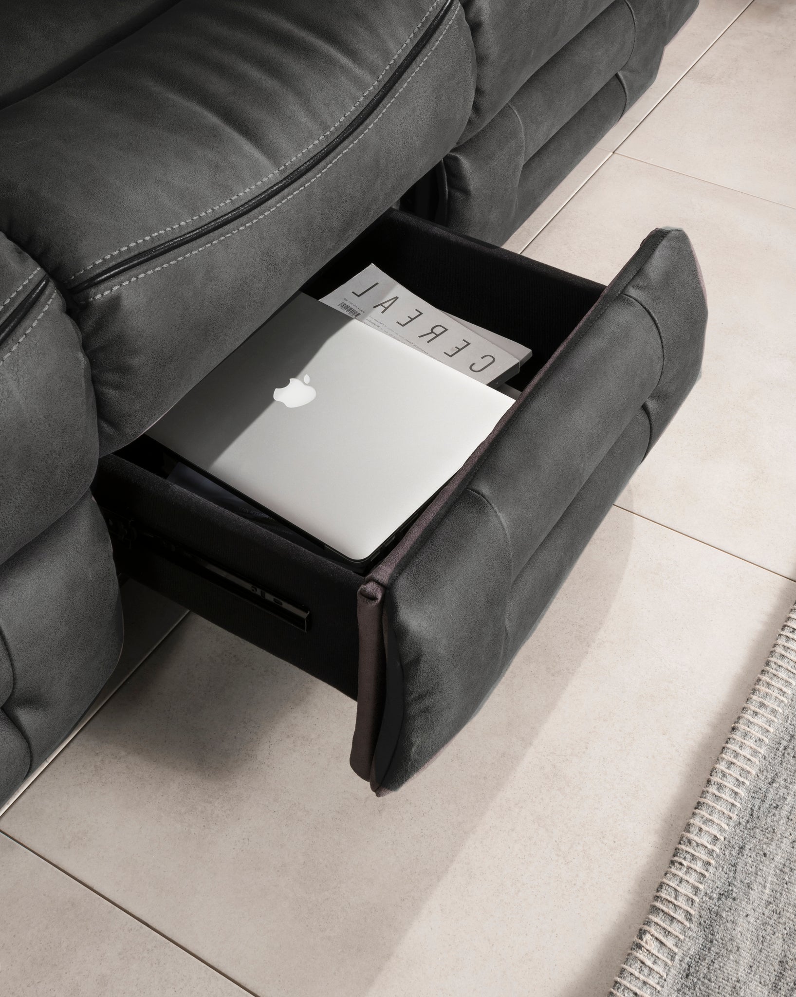 Charcoal / Console Left